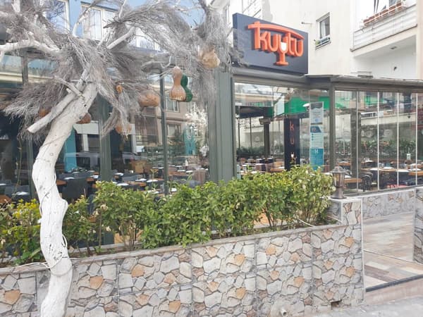 Kuytu Meze Balık - Ankara Meyhane - 21. Fotoğraf Kuytu Meze Balık - Ankara Meyhane - 21. Fotoğraf