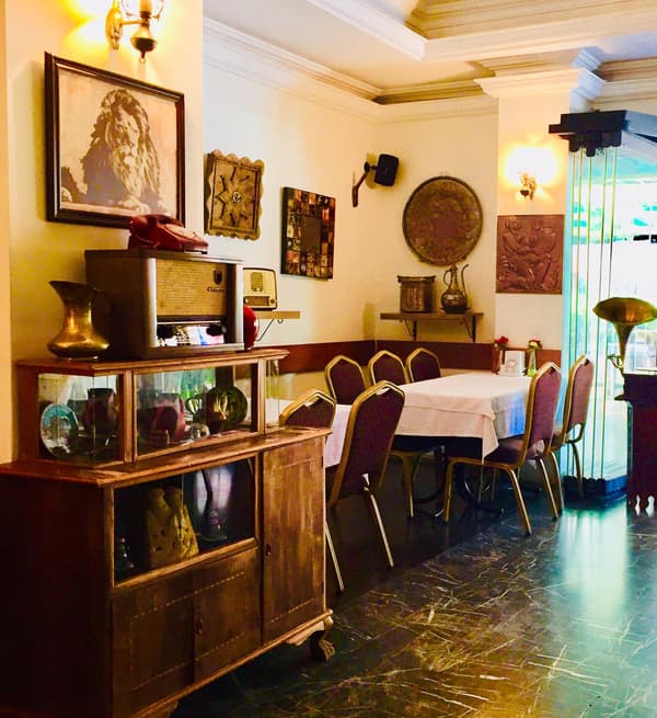 Safie Meyhane - Ankara Meyhane - 26. Fotoğraf Safie Meyhane - Ankara Meyhane - 26. Fotoğraf