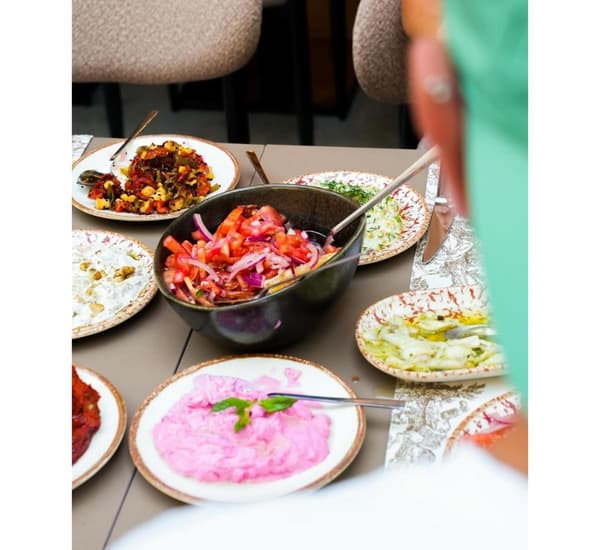 Patron Şapkalı Meyhane - 4. Fotoğraf Patron Şapkalı Meyhane - 4. Fotoğraf